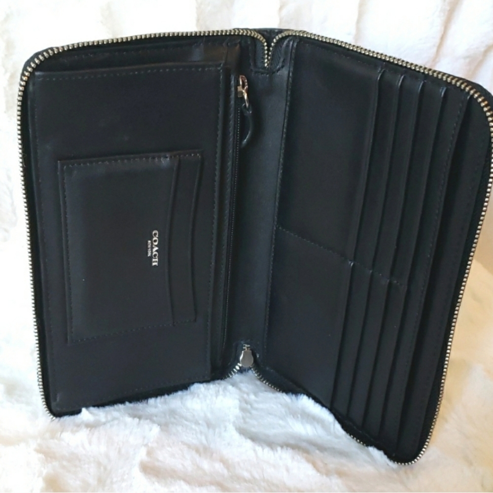 Coach Black Wallet - Picture 9 of 15
